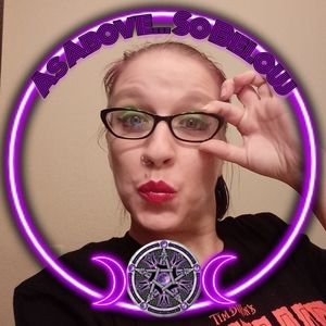 Meet your Posher, Casey